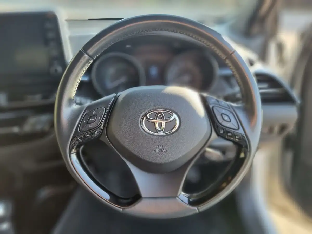 2020-toyota-c-hr-18-vvt-i-design-big-16