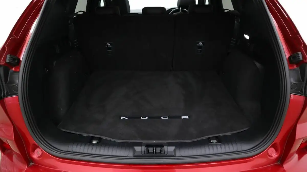 2024-ford-kuga-25t-st-line-x-183ps-awd-fhev-big-10