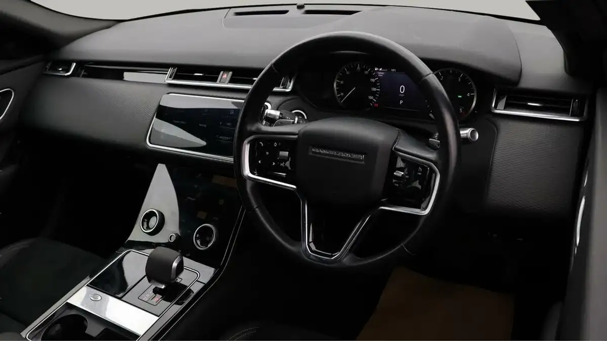 2021-land-rover-range-rover-velar-20-d200-velar-big-8