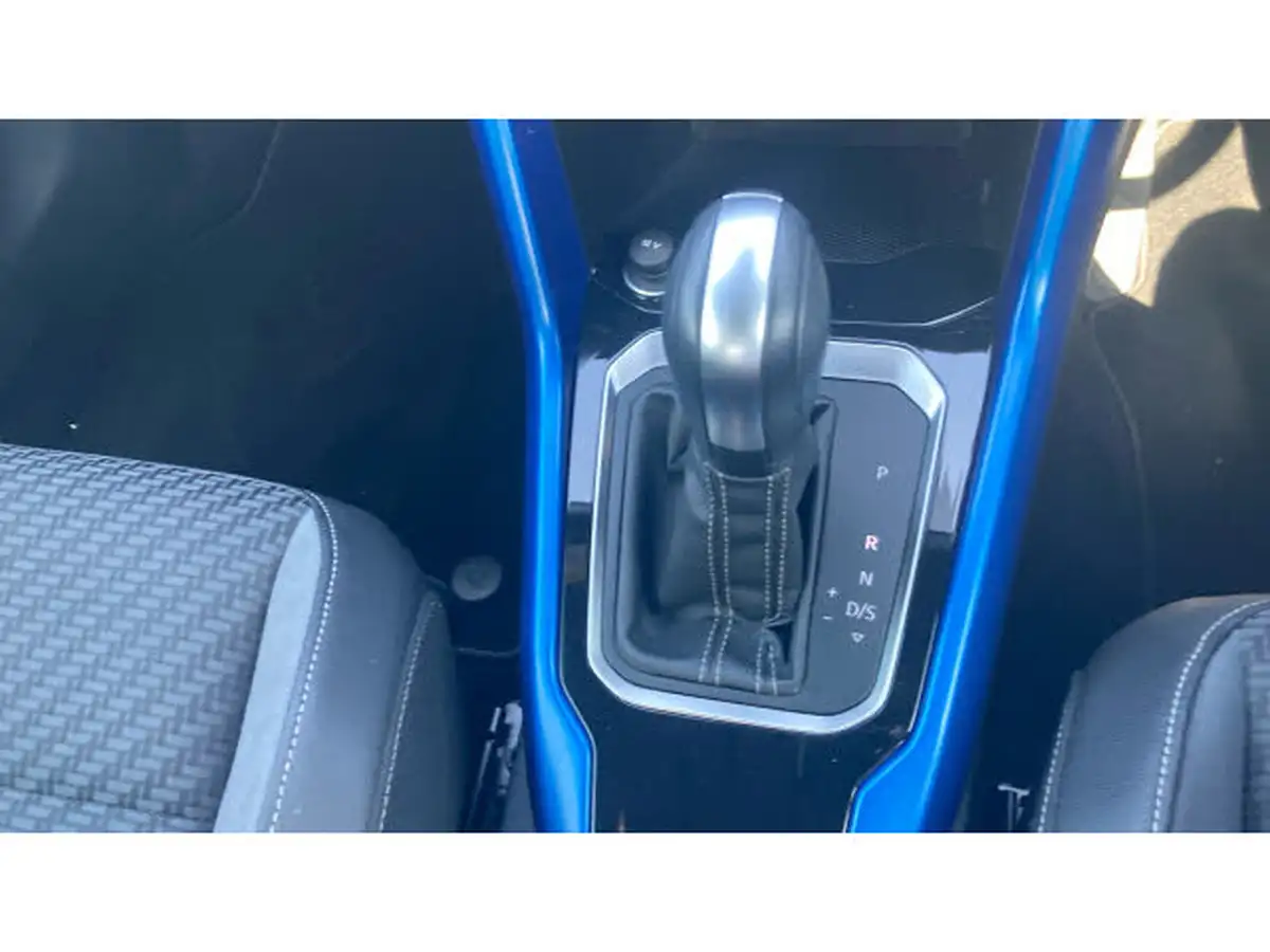 2022-volkswagen-t-roc-15-tsi-r-line-convertible-2d-dsg-big-43
