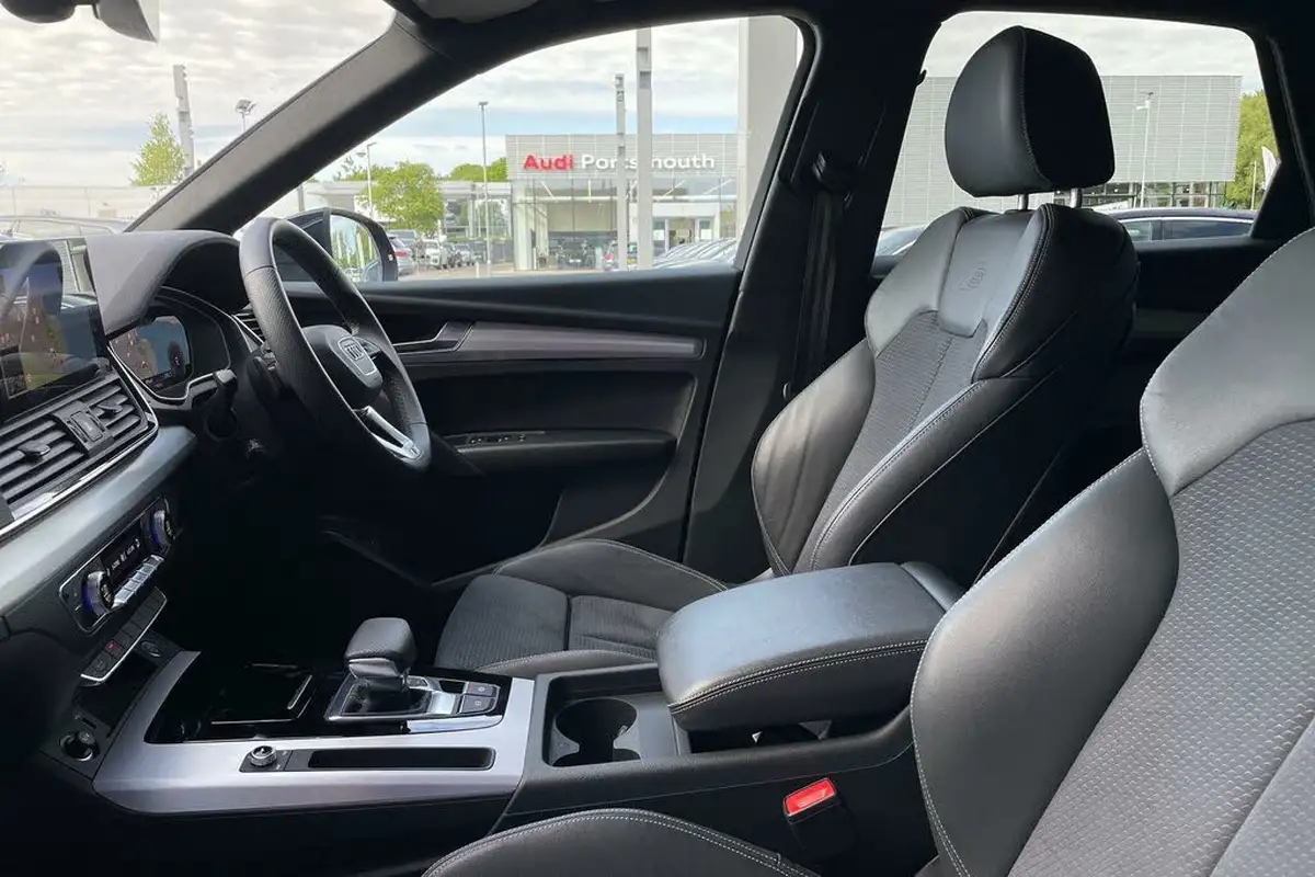 2023-audi-q5-20-45-tfsi-s-line-station-wagon-big-27