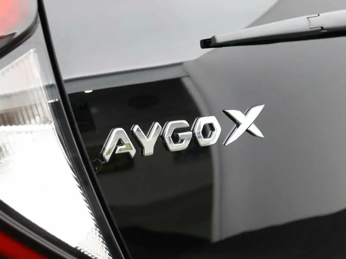 2024-toyota-aygo-x-10-vvt-i-edge-big-50