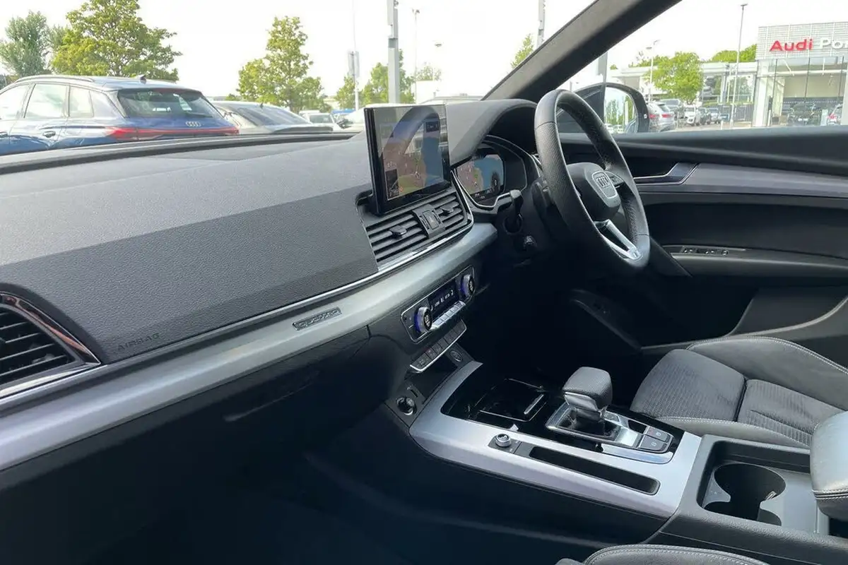 2023-audi-q5-20-45-tfsi-s-line-station-wagon-big-79
