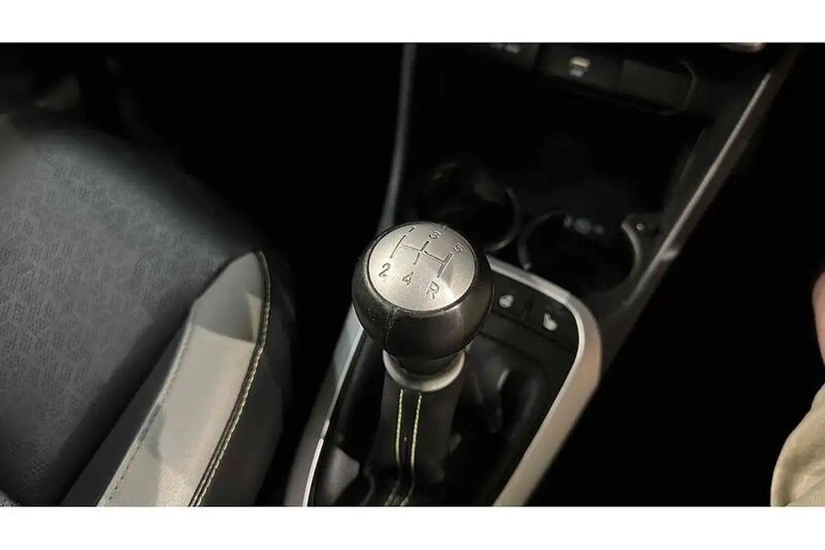 2022-kia-picanto-10-x-line-s-big-42