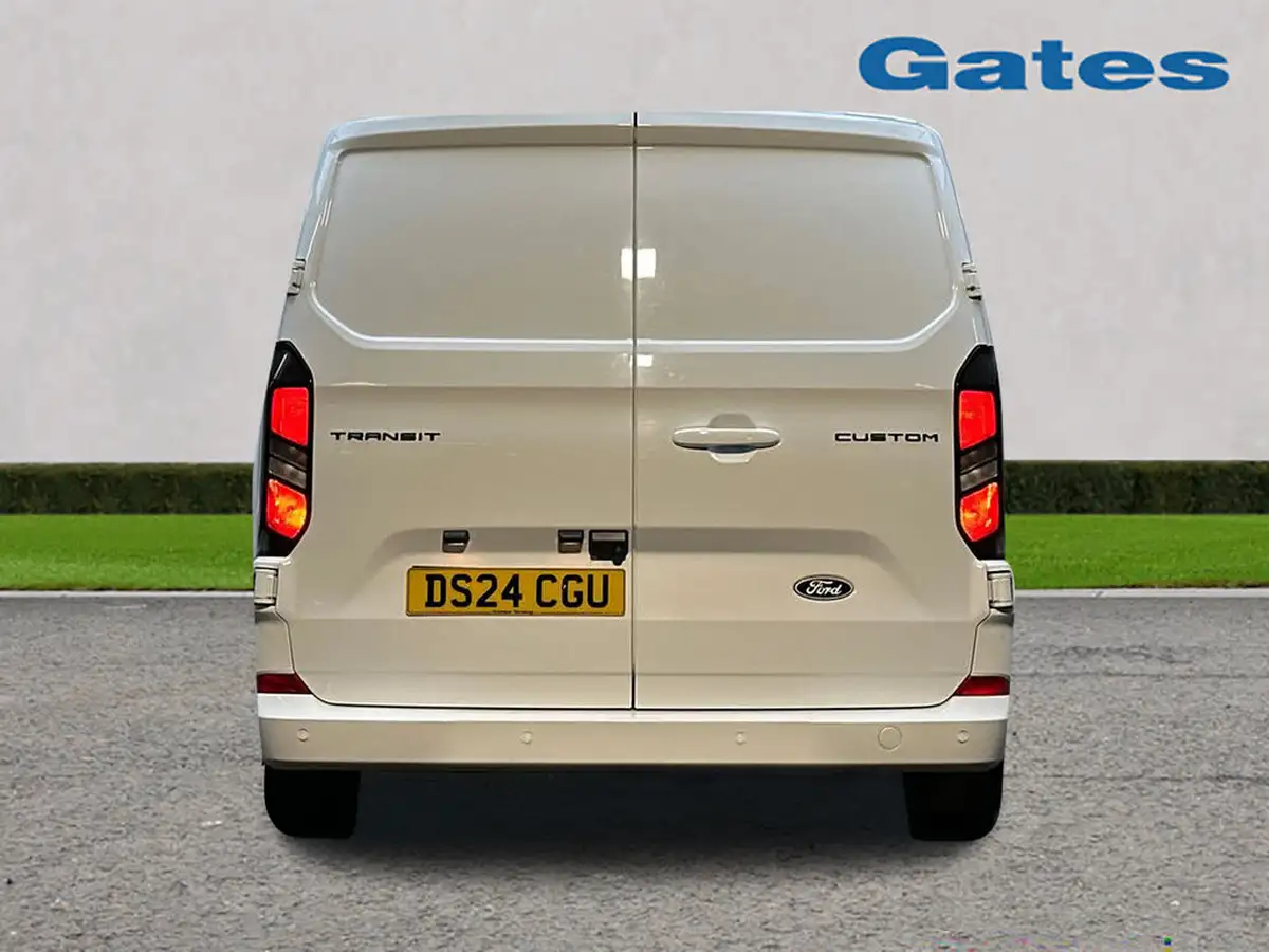 2023-ford-transit-custom-20tdci-280-l1h1-limited-136pseu6e-panel-van-1996cc-big-6