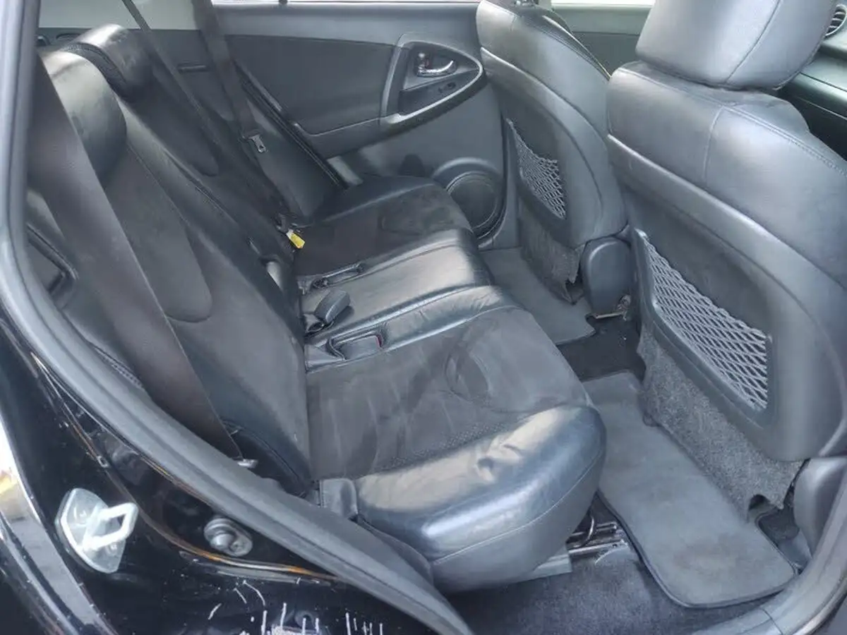 2012-toyota-rav4-22td-sr-150bhp-euro5-big-30