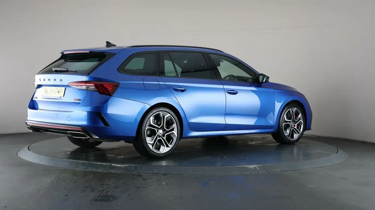 2024-skoda-octavia-20-tsi-vrs-245ps-estate-dsg-big-7