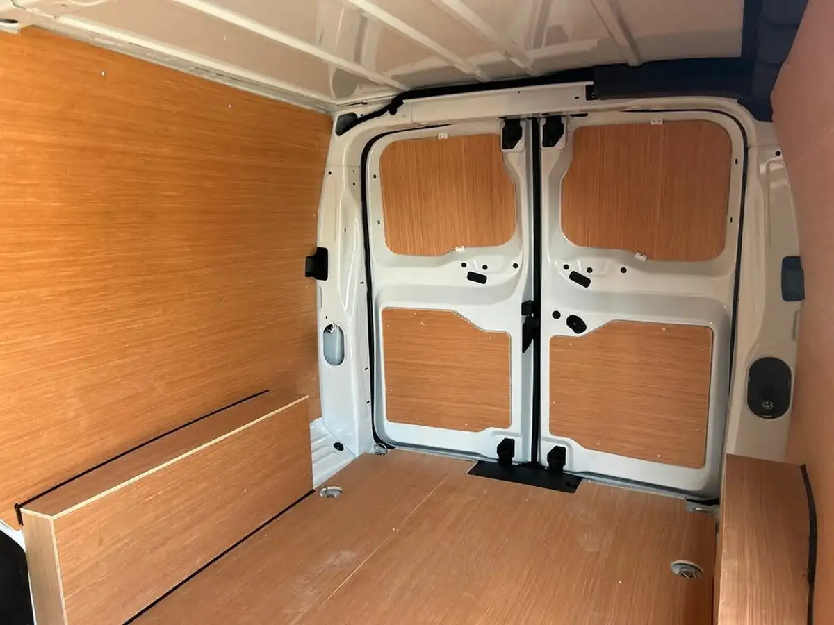 2025-vauxhall-vivaro-20td-xl-prime-panel-auto-big-8