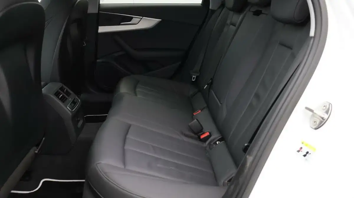 2021-audi-a4-avant-20-30-tdi-sport-edition-big-16