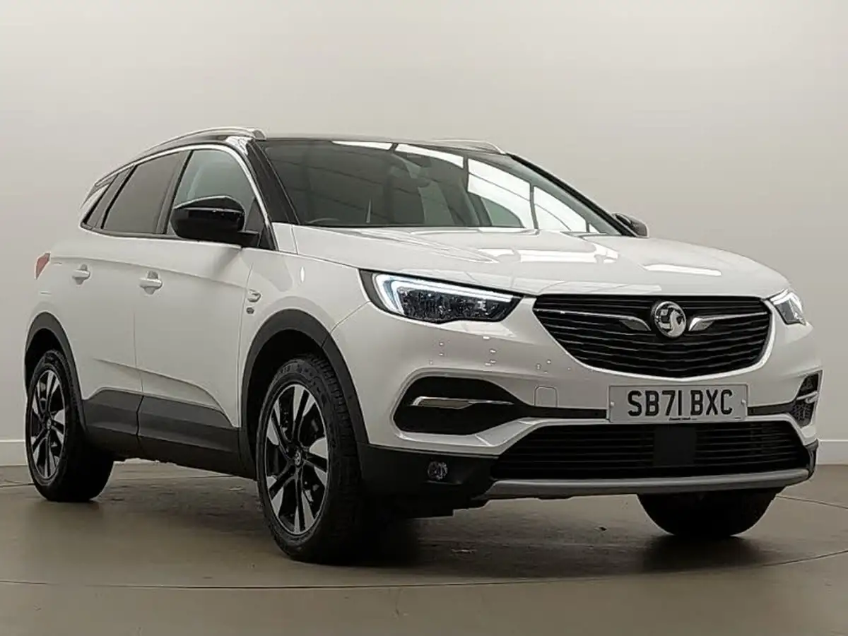 2021-vauxhall-grandland-x-12-griffin-big-0