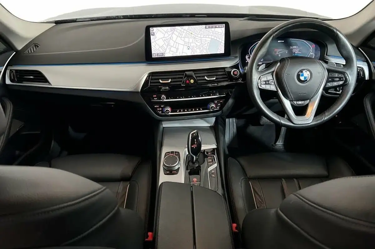 2021-bmw-5-series-20-530e-se-touring-5d-big-9