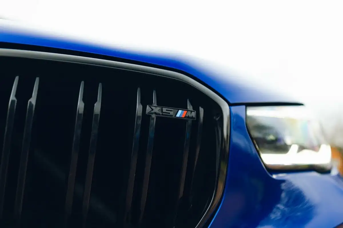 2022-bmw-x5-44-m-competition-big-57