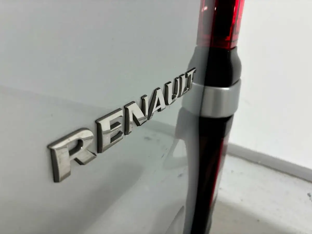 2022-renault-trafic-20dci-ll30-130-business-panel-big-19