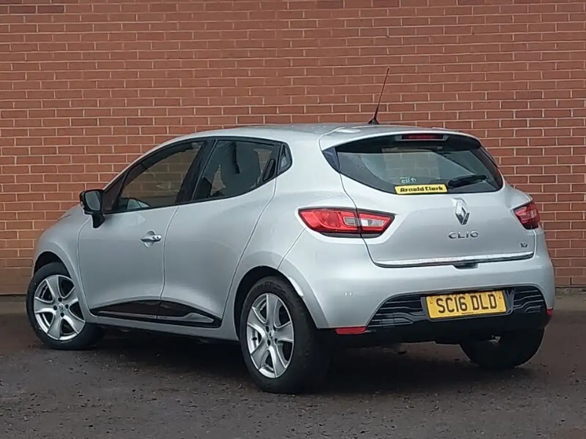 2016-renault-clio-09-tce-dynamique-nav-big-1