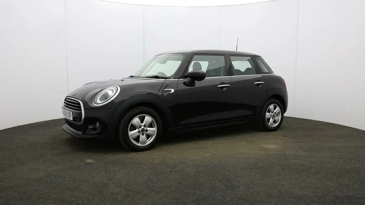 2019-mini-cooper-15-cooper-classic-hatchback-5d-big-27