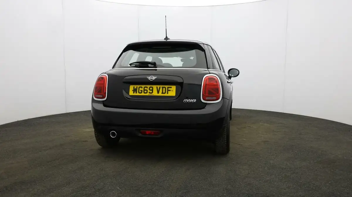 2019-mini-cooper-15-cooper-classic-hatchback-5d-big-5