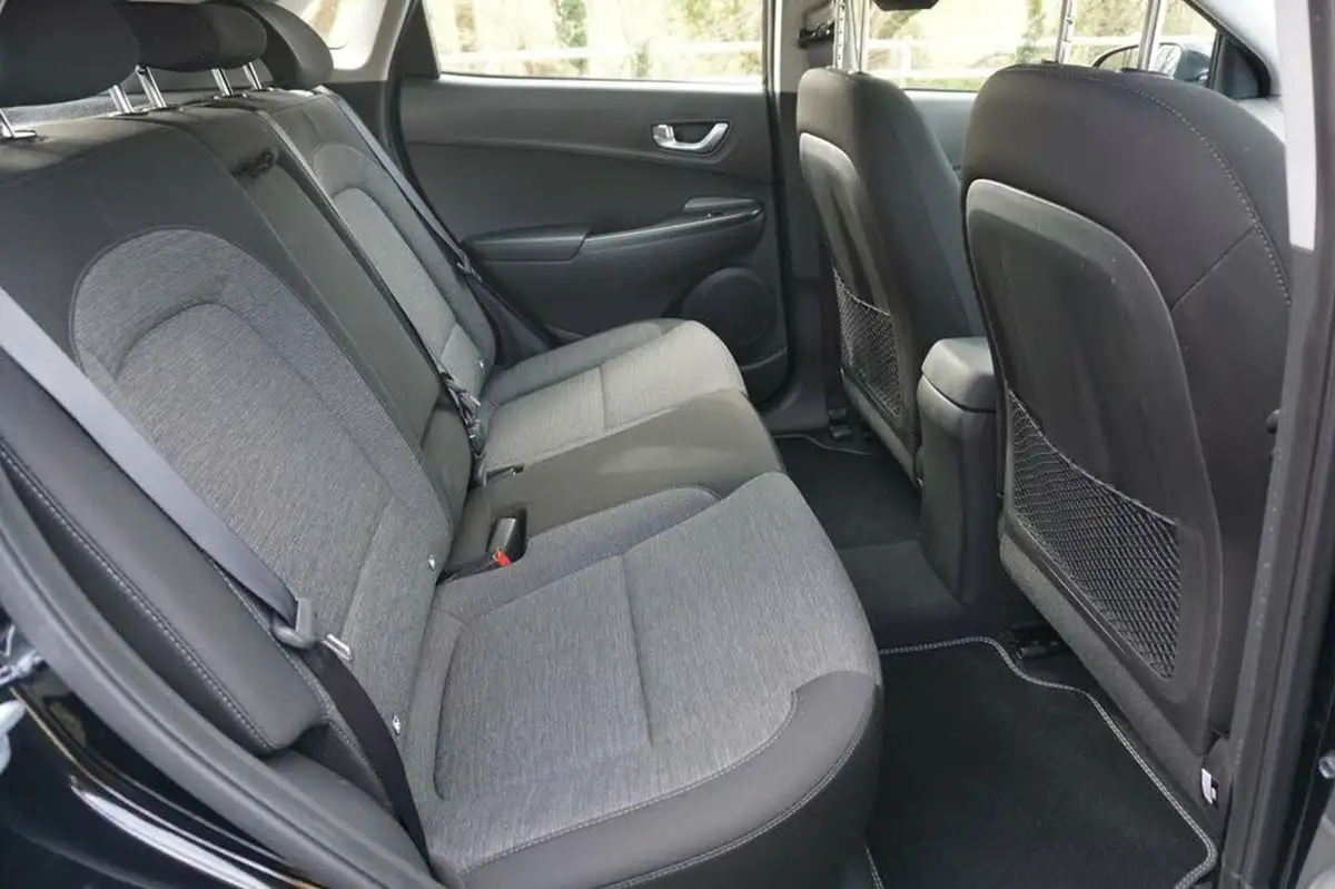 2023-hyundai-kona-e-se-connect-big-5