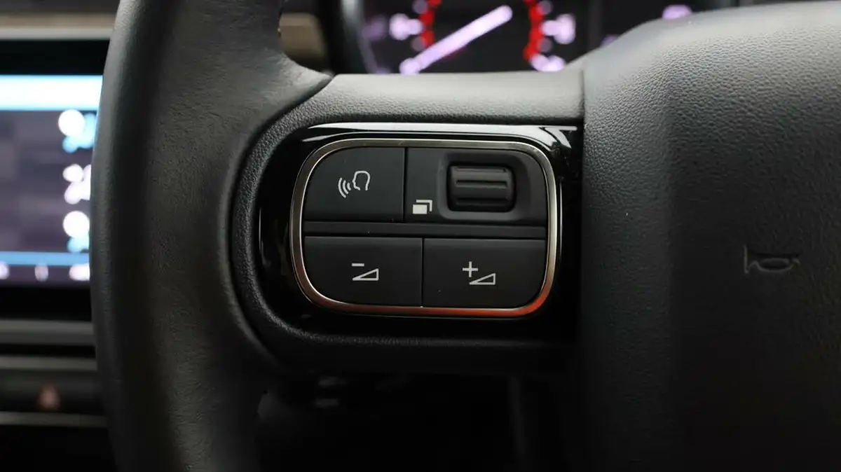 2022-citroen-c3-12-puretech-shine-plus-110ps-ss-big-21