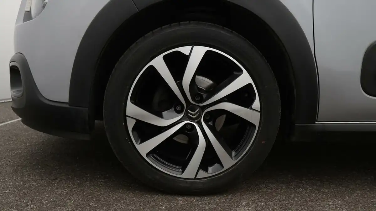 2022-citroen-c3-12-puretech-shine-plus-83ps-ss-big-18