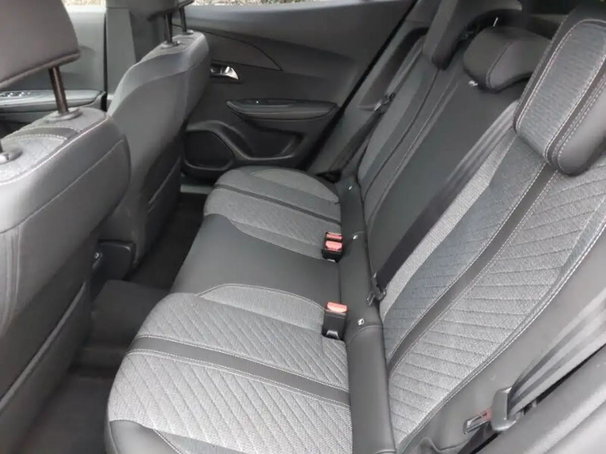 2024-peugeot-2008-suv-12-puretech-allure-130ps-big-5