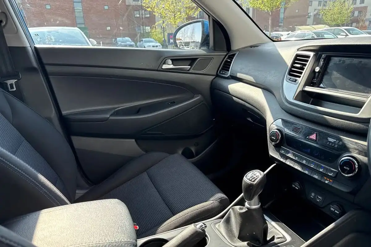 2017-hyundai-tucson-16-gdi-blue-drive-se-big-59
