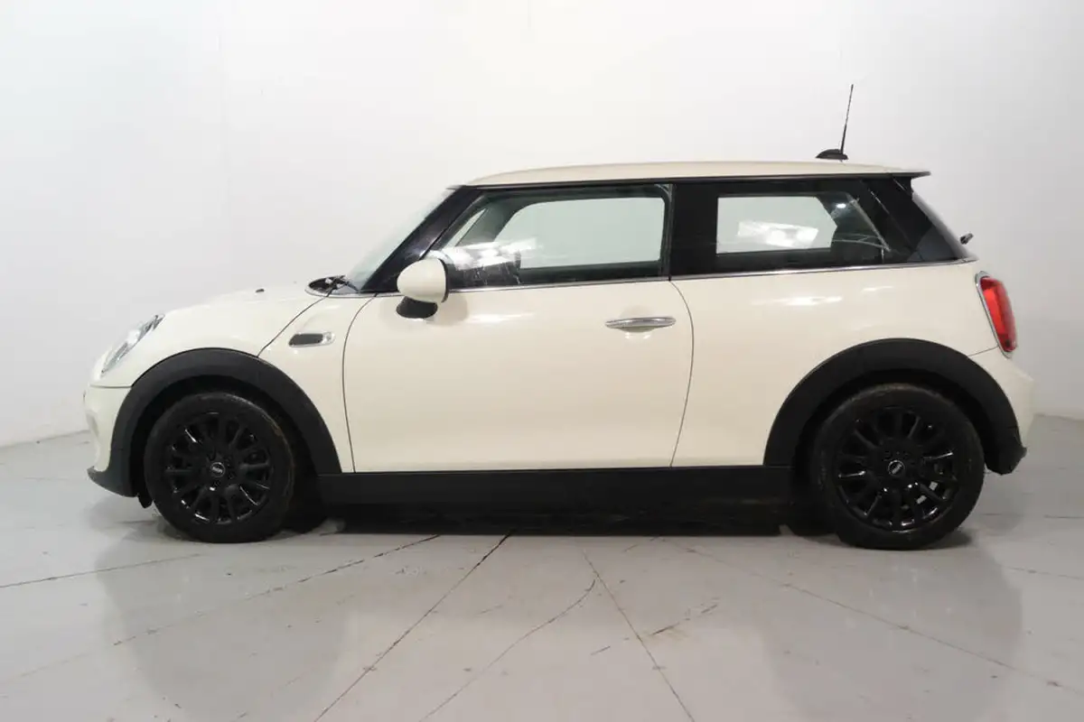 2018-mini-cooper-15-one-series-ii-ss-3d-big-3