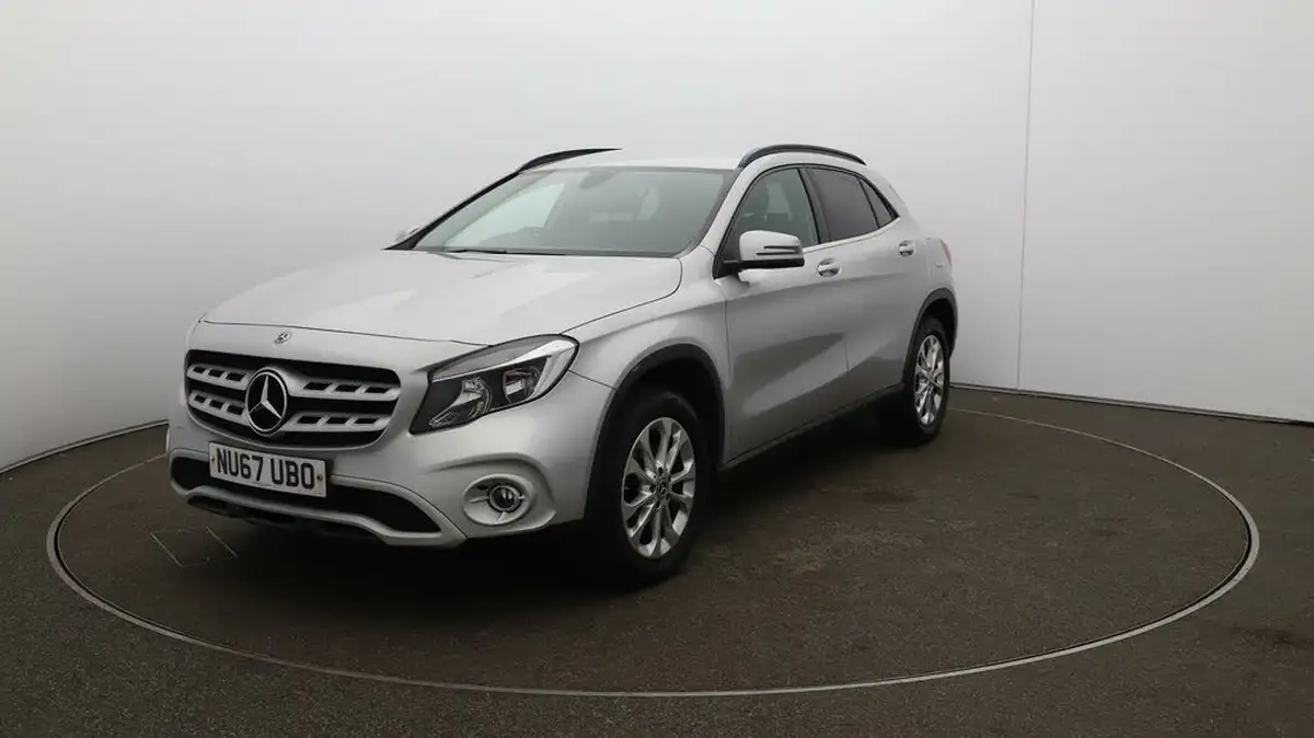 2017-mercedes-benz-gla-class-16-gla-200-se-big-28