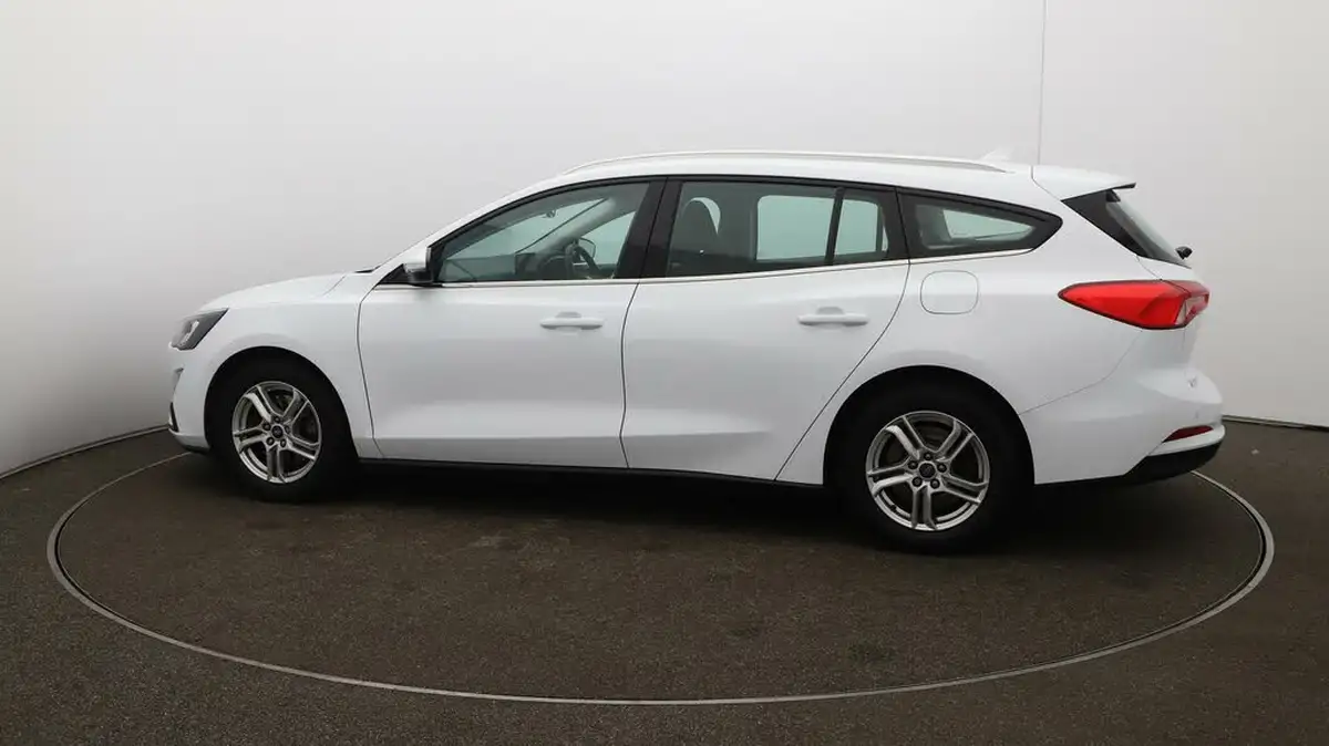 2020-ford-focus-15-zetec-120ps-estate-big-48