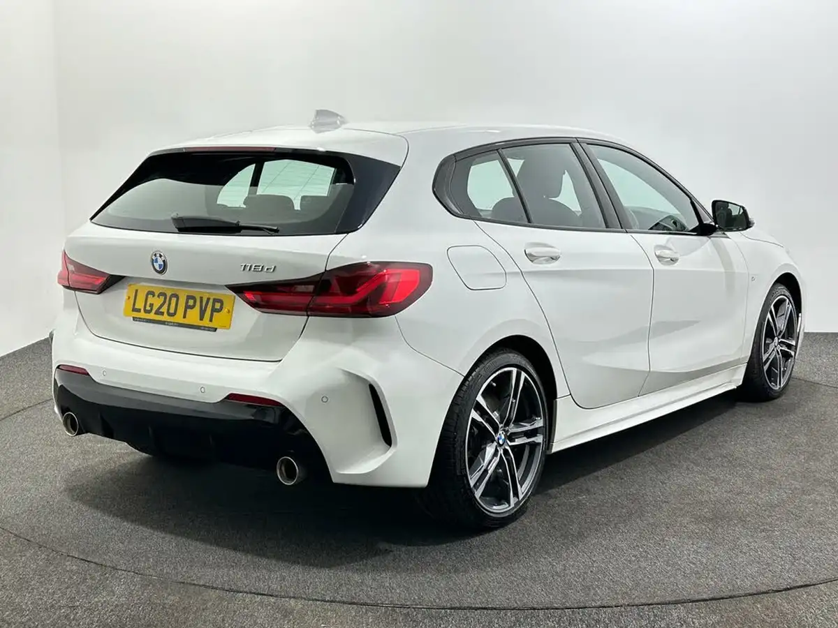 2020-bmw-1-series-20td-118d-m-sport-big-6