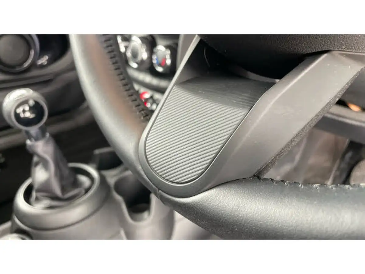 2022-mini-cooper-15-one-classic-3d-big-46
