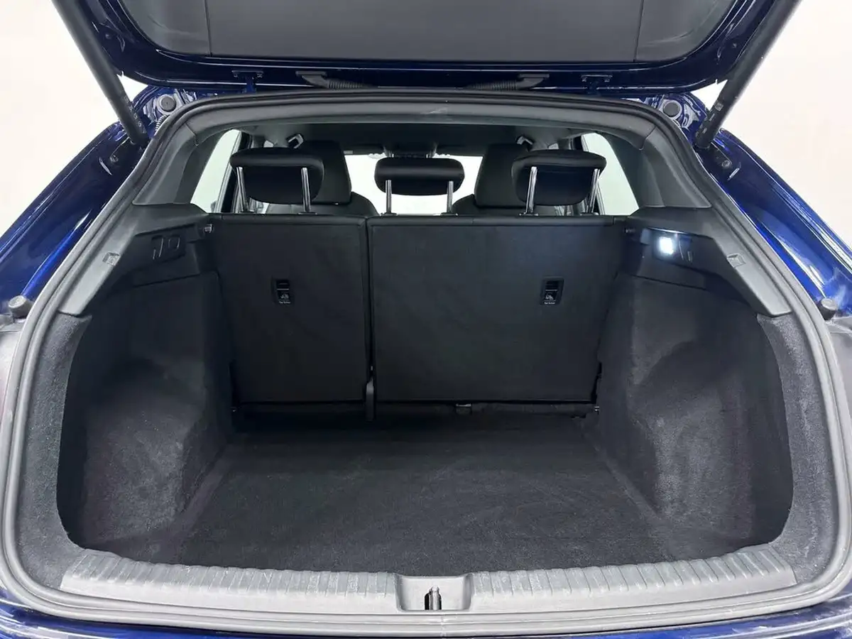 2023-audi-q4-e-tron-50e-sport-station-wagon-big-7