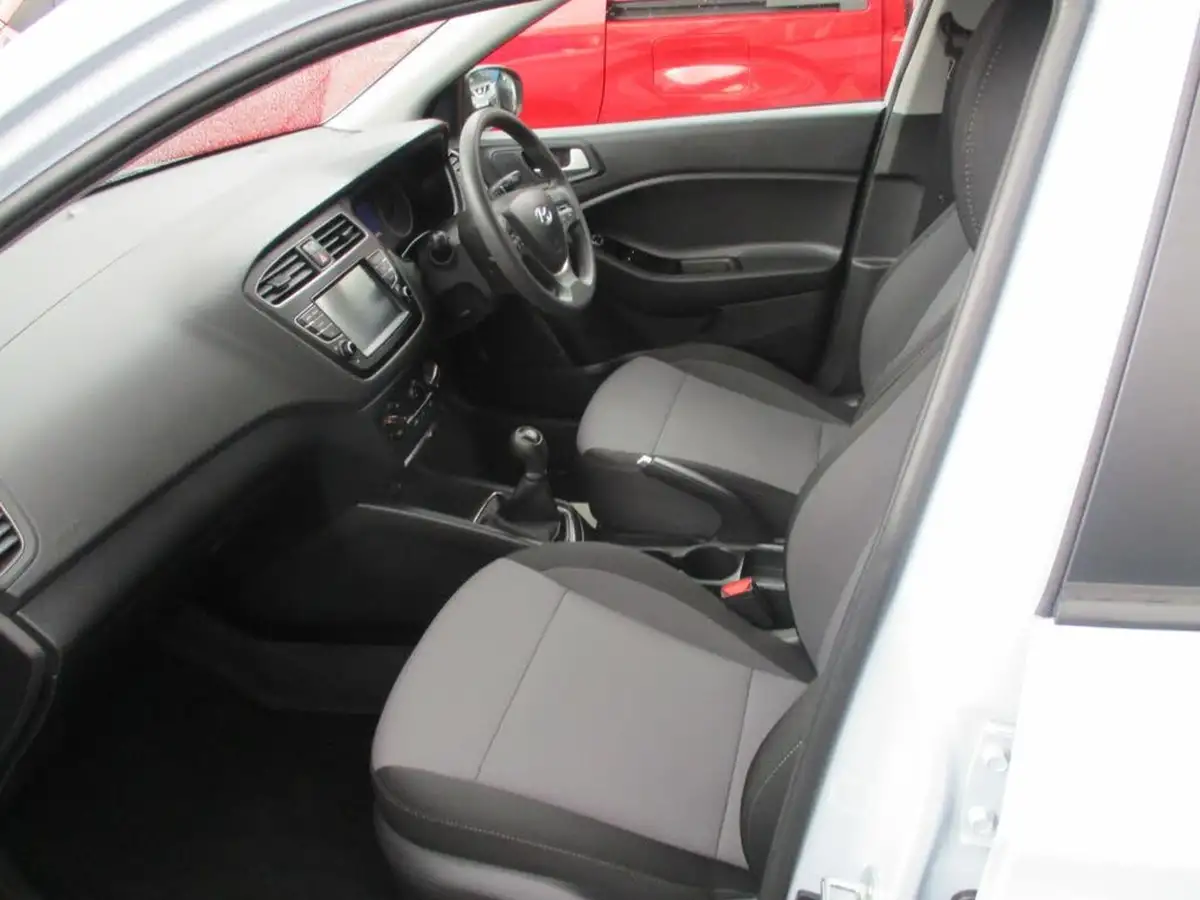 2019-hyundai-i20-12-s-connect-big-3