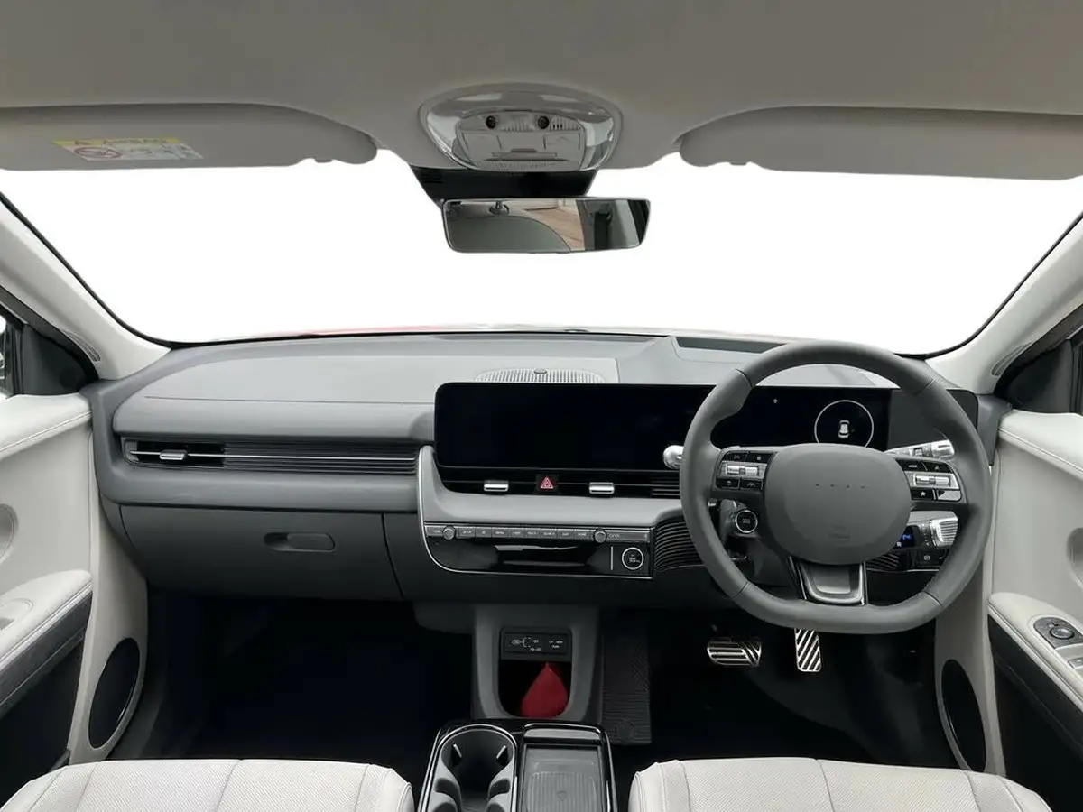 2024-hyundai-ioniq-5-e-ultimate-228ps-84kwh-tech-pack-max-rwd-big-12