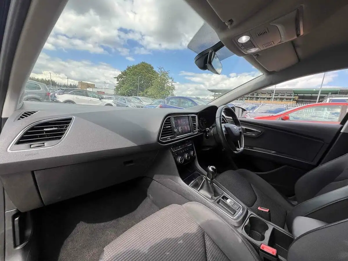 2020-seat-leon-20tdi-fr-hatchback-big-21