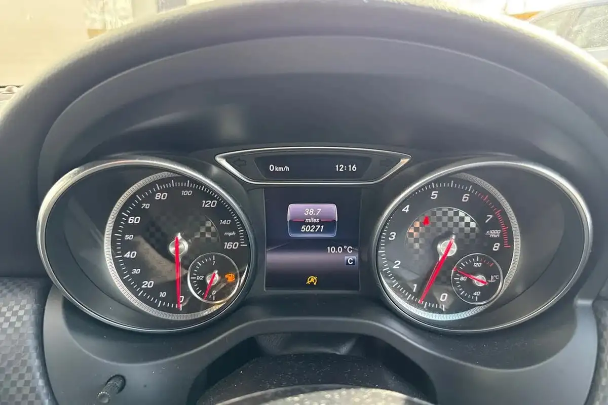 2018-mercedes-benz-a-class-16-a180-sport-edition-ss-big-50