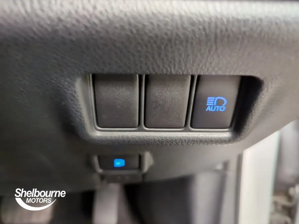2022-toyota-c-hr-18-vvt-i-icon-big-34