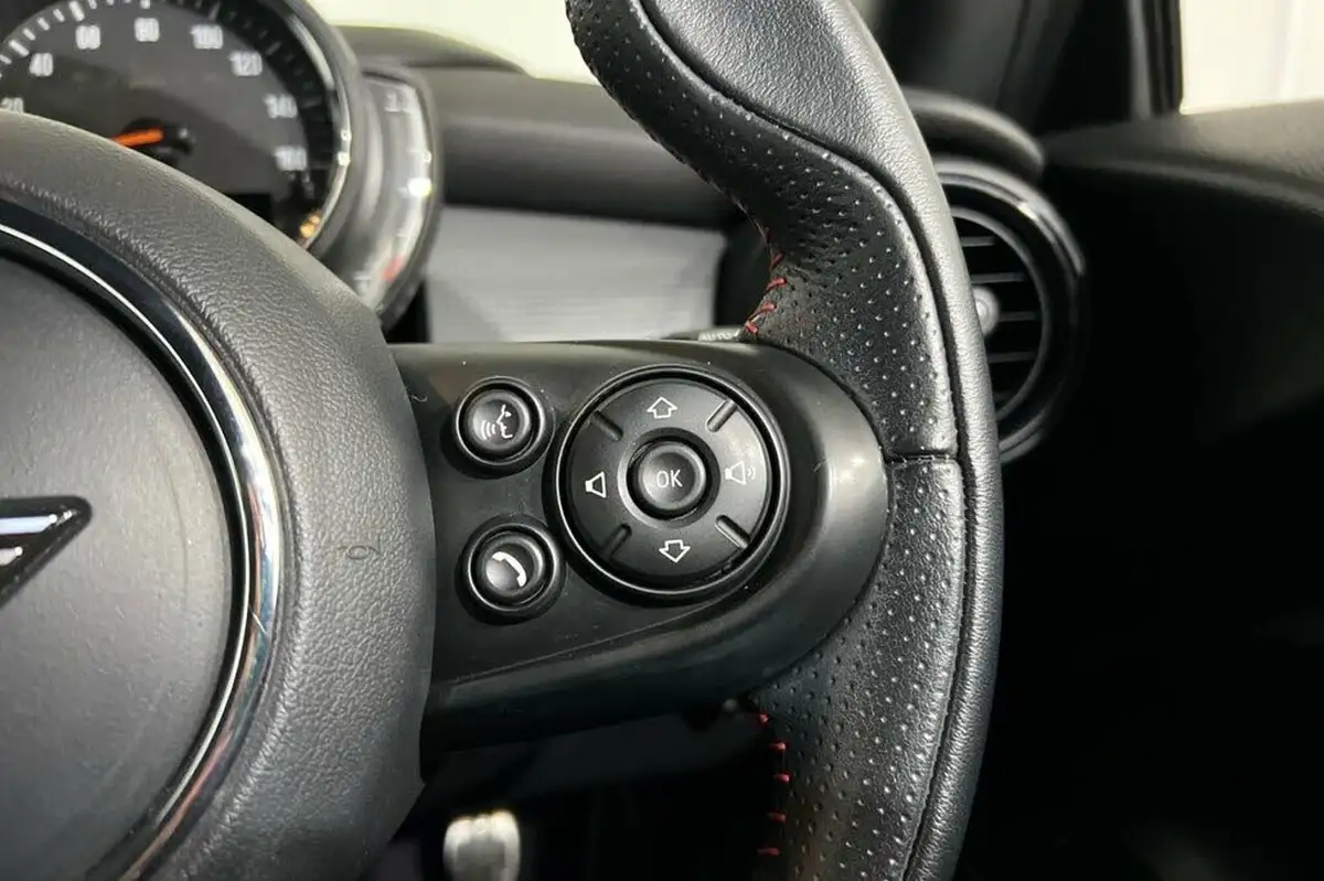 2019-mini-cooper-15-cooper-sport-ss-hatchback-3d-big-19