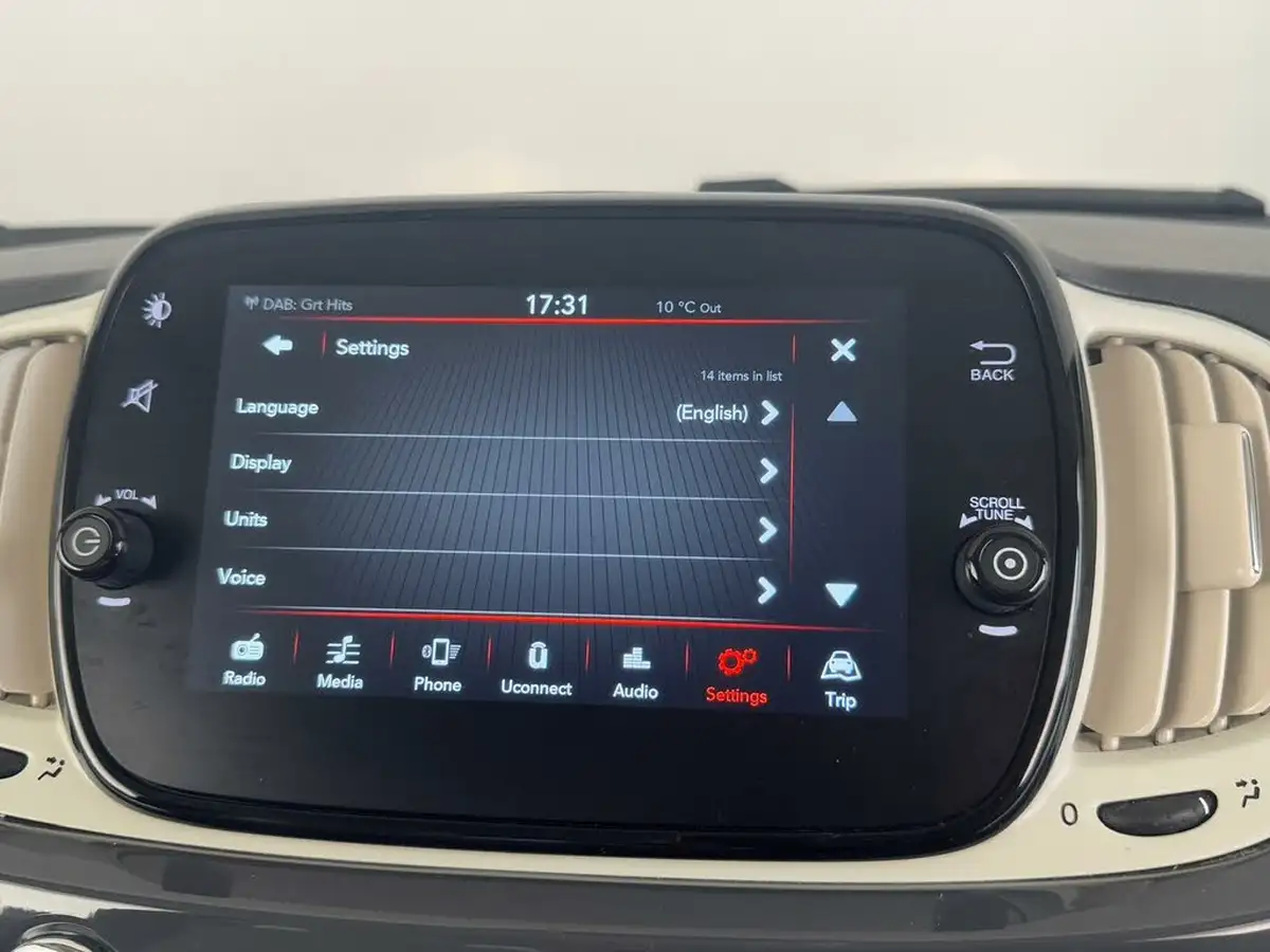2020-fiat-500-12-lounge-dualogic-big-42
