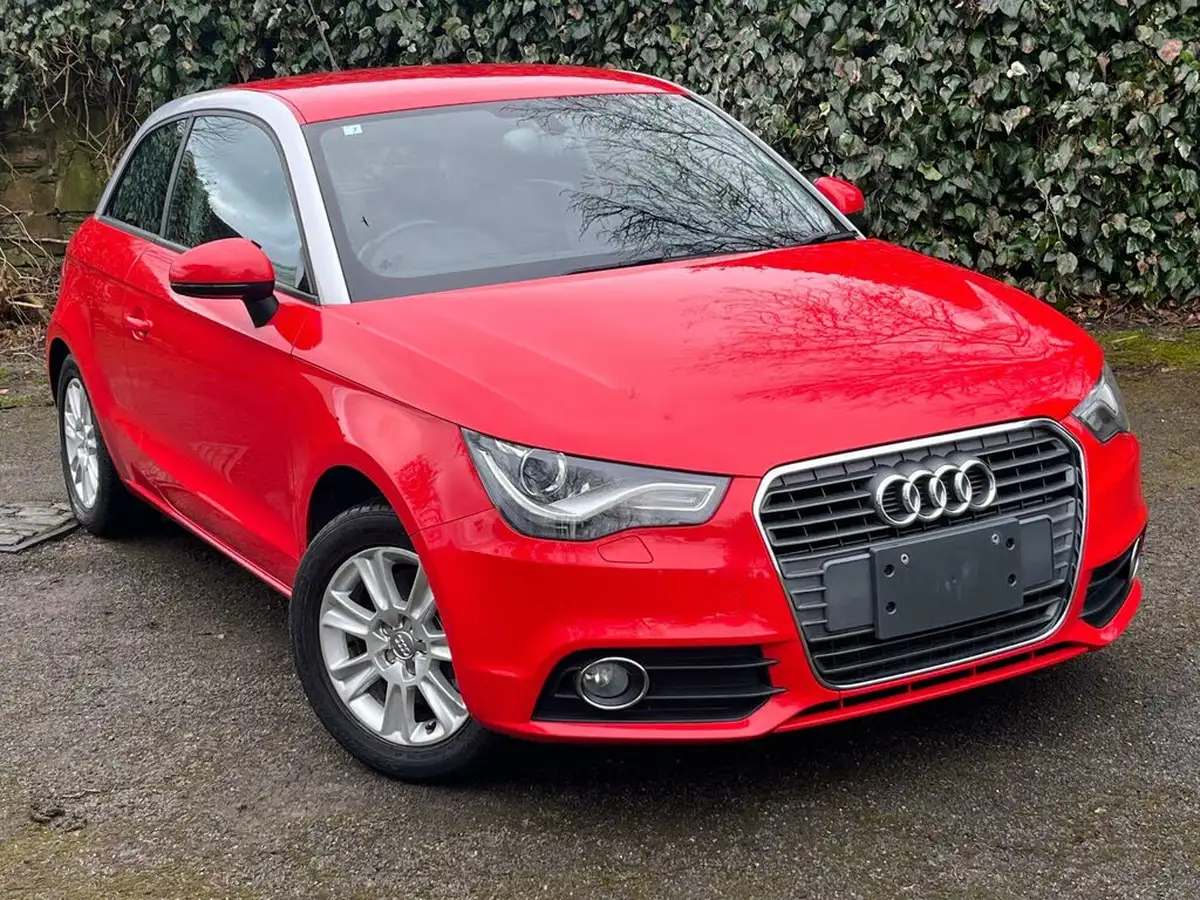 2013-audi-a1-big-42