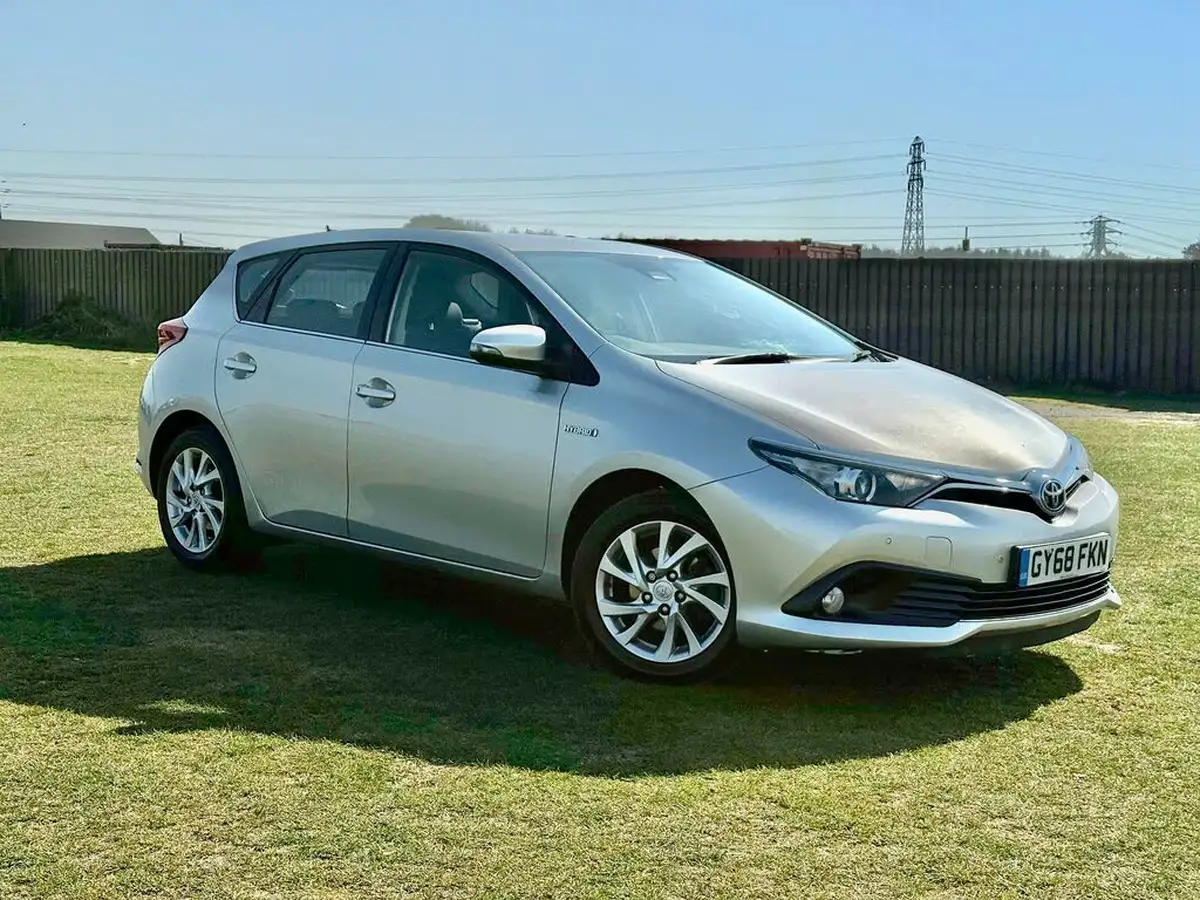 2018-toyota-auris-18-vvt-i-hsd-icon-hatchback-big-25