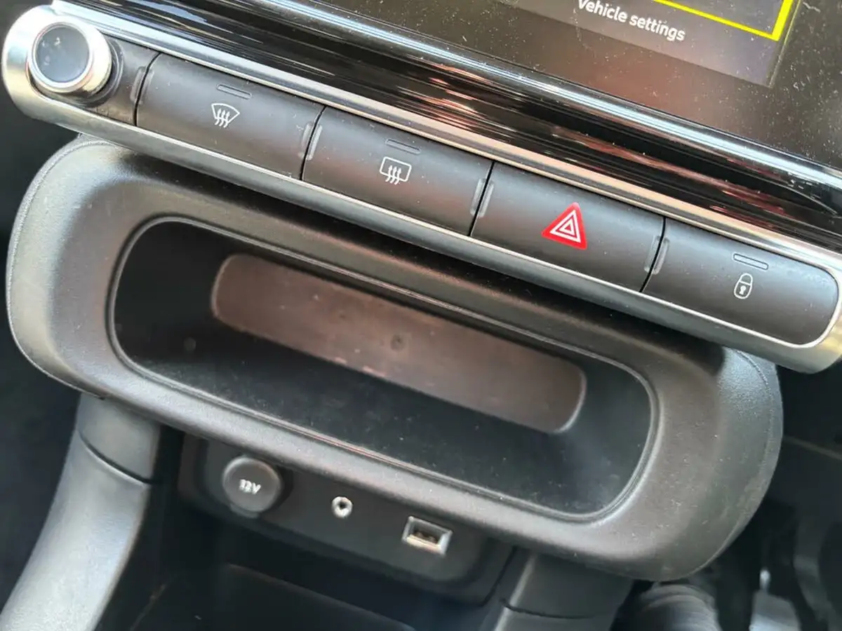 2017-citroen-c3-12-puretech-flair-82ps-big-44