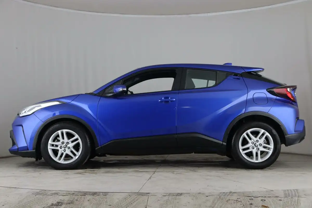 2022-toyota-c-hr-18-vvt-i-icon-big-3