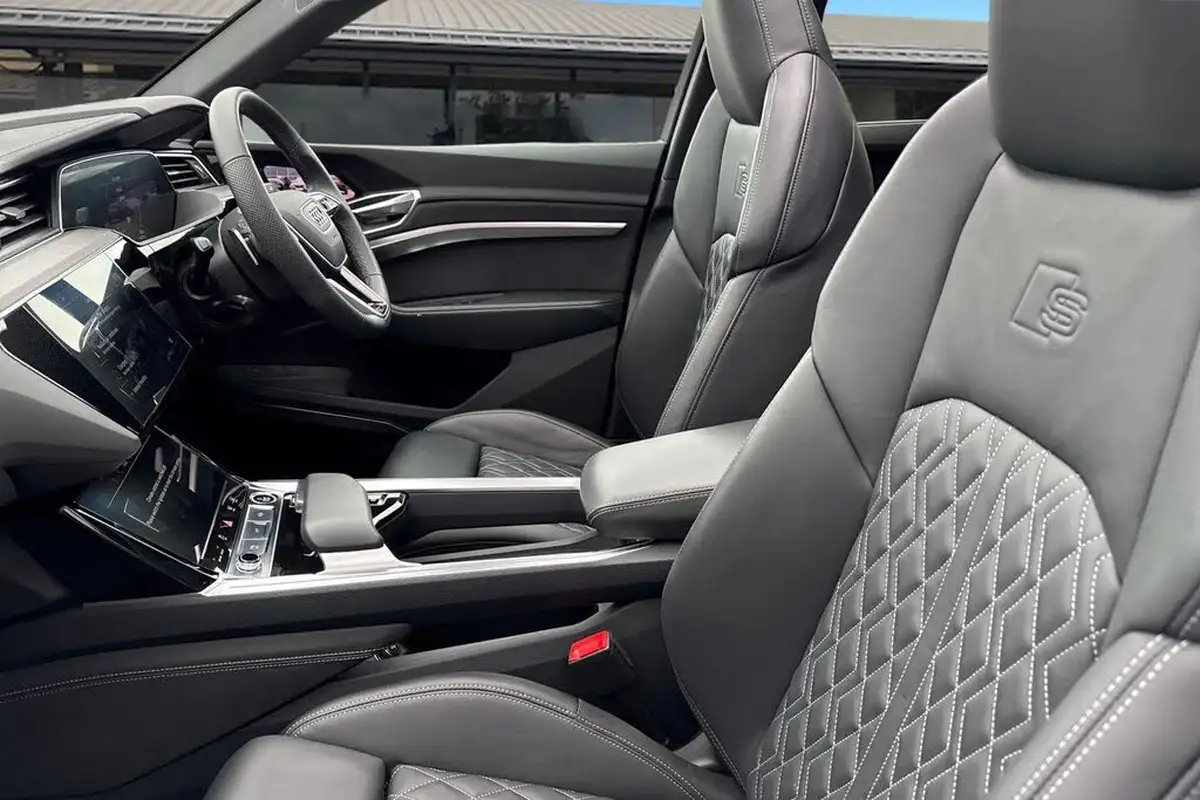 2024-audi-q8-e-tron-50e-vorsprung-suv-big-10