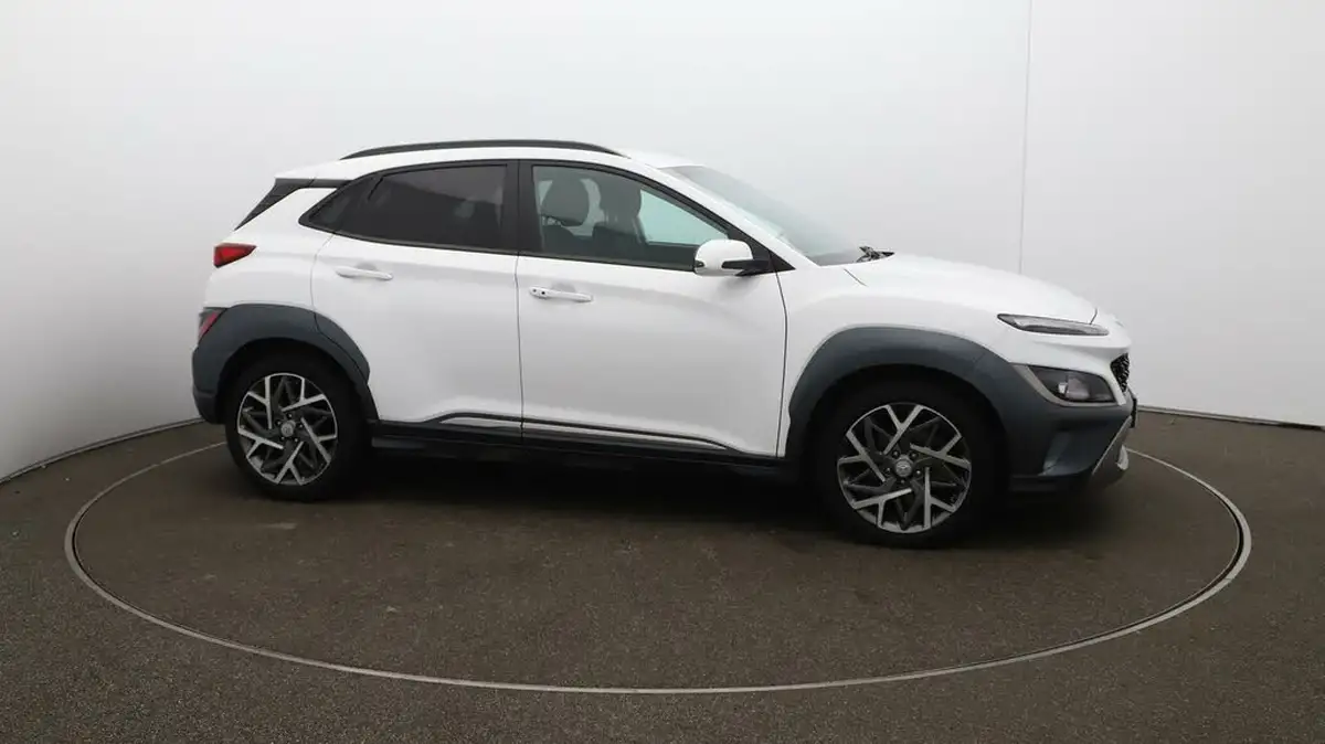 2022-hyundai-kona-16-gdi-premium-big-39