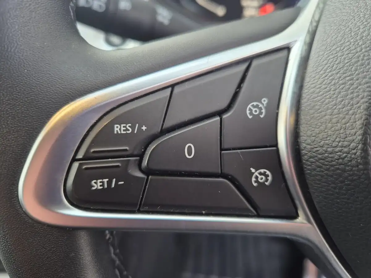 2022-renault-clio-10-tce-se-edition-big-18