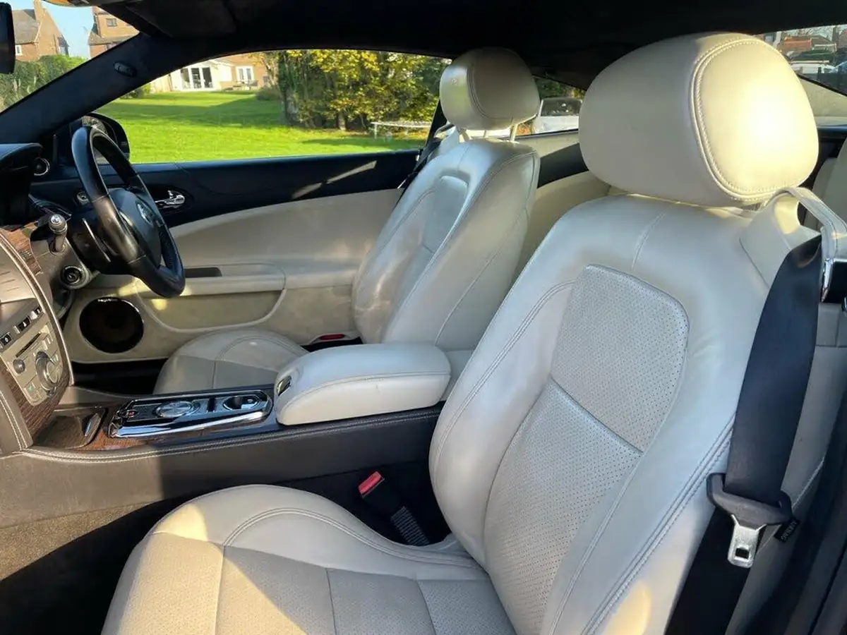 2009-jaguar-xkr-50-coupe-big-25