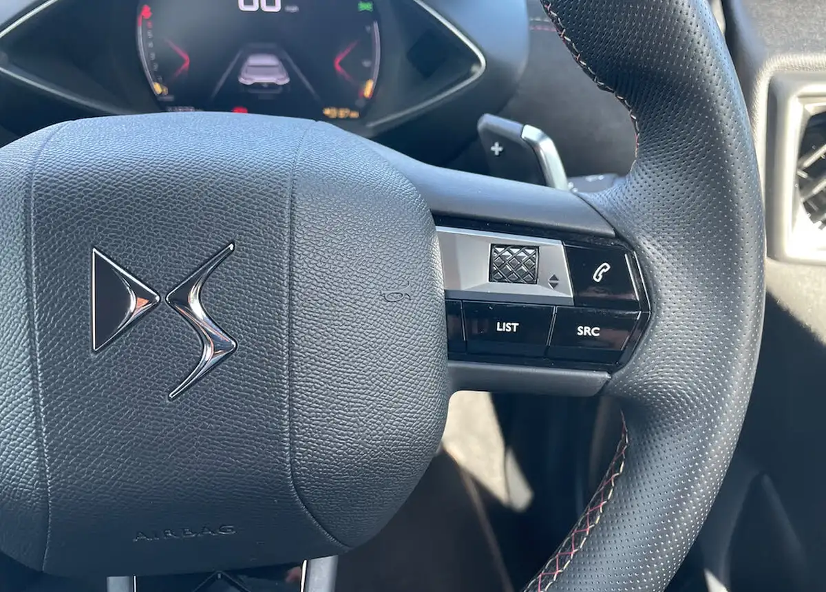 2022-ds-ds-3-crossback-12-puretech-performance-line-130ps-big-43