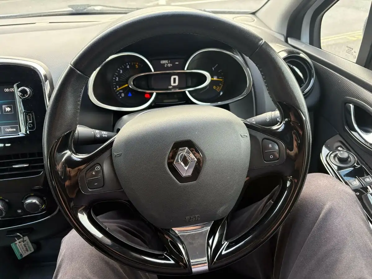 2013-renault-clio-15td-dynamique-medianavss-big-16