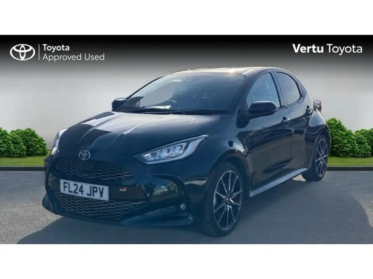 2024-toyota-yaris-15-vvt-i-gr-sport-114bhp-big-2