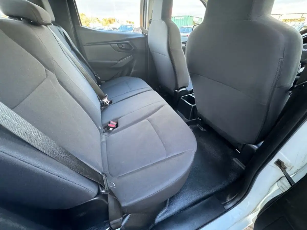 2021-isuzu-d-max-19td-utility-4x4-double-pickup-big-5